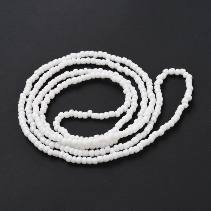 Perles de rocaille sur fil / chaîne de corps extensible longueur 80cm (x1) couleur "bonbon" blanc